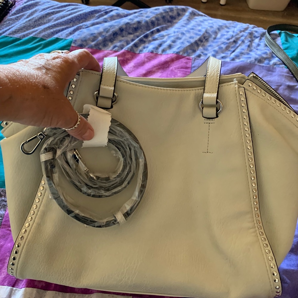 International gray purse/shoulder bag